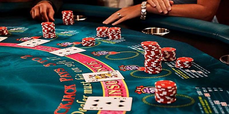 Blackjack đòi hỏi nhiều người chơi cùng lúc